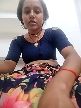 Snapshot of Sonam_shinde chatting on April 13, 2026, 7:23 am Sonam shinde online show from April 13, 2026, 7:23 am