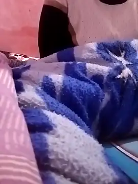 teenagestar online show from December 21, 2025, 8:27 am