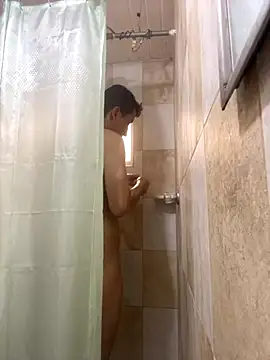 Snapshot of True_Di chatting on September 14, 2025, 1:44 pm True Di online show from September 14, 2025, 1:44 pm