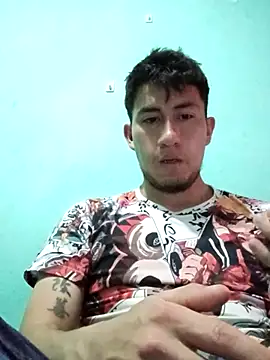 Snapshot of True_Di chatting on September 16, 2025, 1:39 am True Di online show from September 16, 2025, 1:39 am