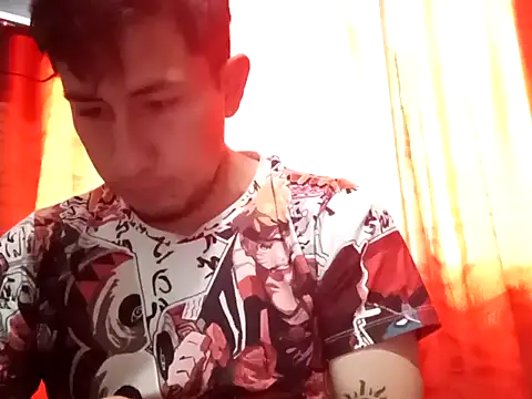 Snapshot of True_Di chatting on September 19, 2025, 7:29 pm True Di online show from September 19, 2025, 7:29 pm