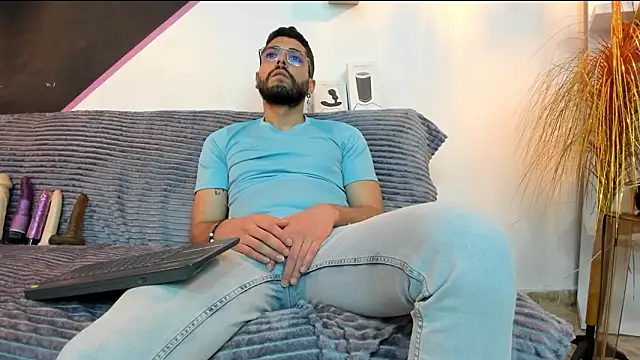 DanteWinter online show from March 2, 2026, 3:40 am