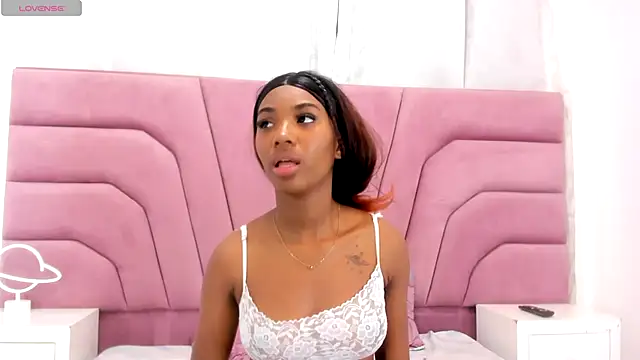 MarianRosse online show from October 23, 2025, 7:23 pm