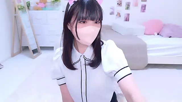 fumika f online show from November 9, 2025, 7:45 am