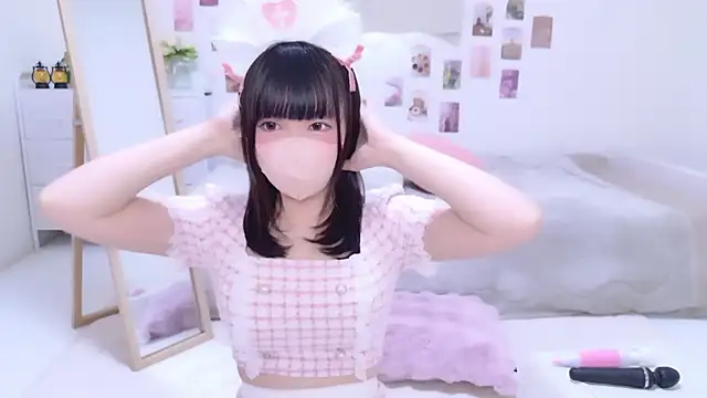 fumika f online show from November 18, 2025, 2:27 am