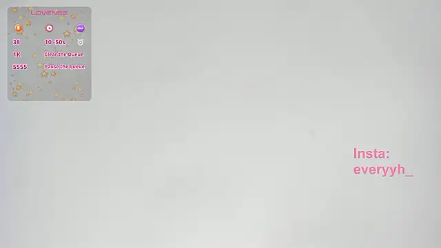 Snapshot of Sweet_poetryy chatting on February 6, 2026, 8:27 pm Sweet poetryy online show from February 6, 2026, 8:27 pm