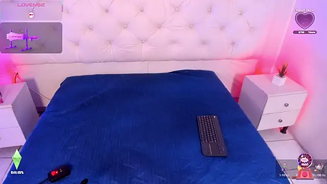 Ambeer fox  online show from November 6, 2025, 8:02 pm