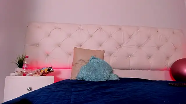 Ambeer fox  online show from January 8, 2026, 1:06 pm