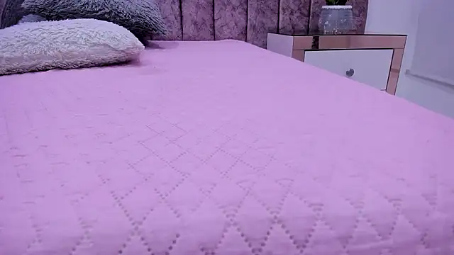 Snapshot of Ambeer_fox_ chatting on March 11, 2026, 1:27 pm Ambeer fox online show from March 11, 2026, 1:27 pm