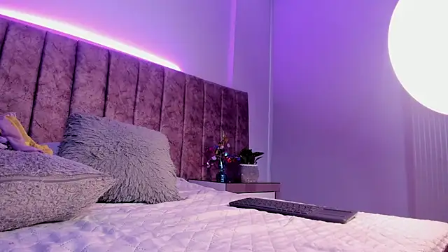 Snapshot of Ambeer_fox_ chatting on March 30, 2026, 12:39 pm Ambeer fox online show from March 30, 2026, 12:39 pm