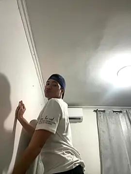 Snapshot of youngboylani777 chatting on November 13, 2025, 6:28 am youngboylani777 online show from November 13, 2025, 6:28 am