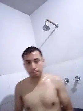 aczinovelez342 online show from November 6, 2025, 4:27 am