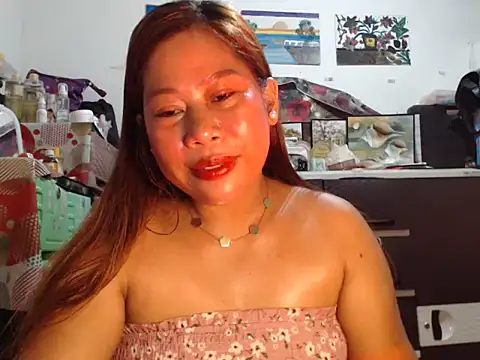 Snapshot of filipina_beauty chatting on April 10, 2026, 6:37 pm filipina beauty online show from April 10, 2026, 6:37 pm