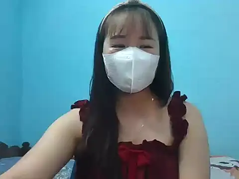 AmyChan99 online show from November 12, 2025, 1:04 pm