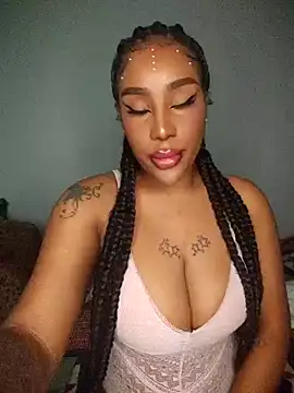 Queen Amara online show from November 17, 2025, 2:59 am