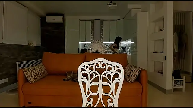 strawbery Dolly online show from October 22, 2025, 8:19 pm