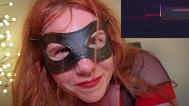 Snapshot of GingerAleMILF chatting on April 13, 2026, 8:51 am GingerAleMILF online show from April 13, 2026, 8:51 am