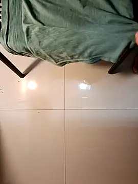 Snapshot of Gallo001 chatting on November 26, 2025, 7:25 pm Gallo001 online show from November 26, 2025, 7:25 pm