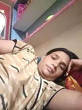 Hot-kal93 online show from September 18, 2025, 6:44 pm