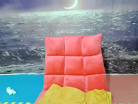 SuhyoCii online show from December 3, 2025, 3:22 pm