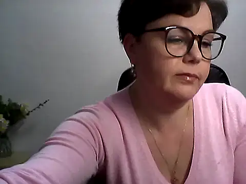 EllaLove2277 online show from April 24, 2026, 5:42 am