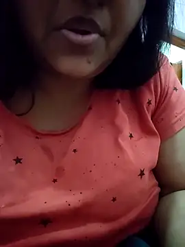 Snapshot of bitch-horny chatting on December 16, 2025, 1:37 pm bitch-horny online show from December 16, 2025, 1:37 pm