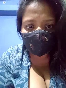 Snapshot of bitch-horny chatting on November 11, 2025, 1:28 pm bitch-horny online show from November 11, 2025, 1:28 pm