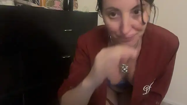 Snapshot of NurseStephania chatting on November 1, 2025, 5:25 am NurseStephania online show from November 1, 2025, 5:25 am