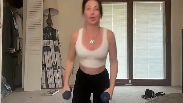 Snapshot of NurseStephania chatting on November 16, 2025, 9:08 pm NurseStephania online show from November 16, 2025, 9:08 pm