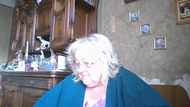 Snapshot of Lala-Love56 chatting on September 15, 2025, 10:05 am Lala-Love56 online show from September 15, 2025, 10:05 am
