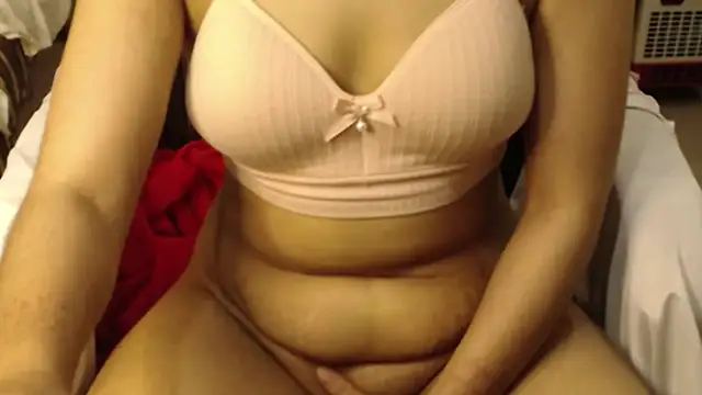 erotic indiancam online show from March 29, 2026, 11:01 am