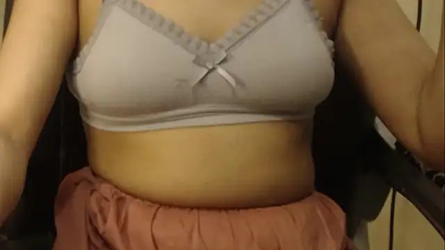 erotic indiancam online show from February 27, 2026, 3:23 pm