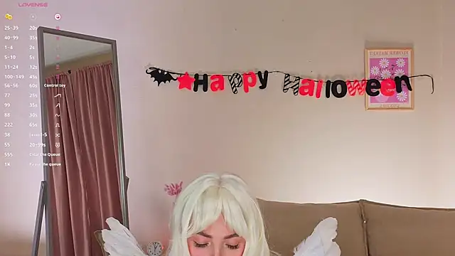 OliviaKis  online show from October 26, 2025, 7:31 am