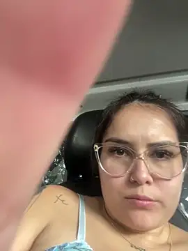 amberbakee online show from October 19, 2025, 4:21 pm