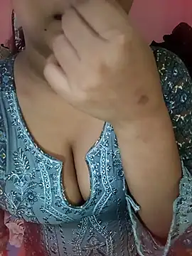 Snapshot of Samiya3344 chatting on October 8, 2025, 2:13 am Samiya3344 online show from October 8, 2025, 2:13 am