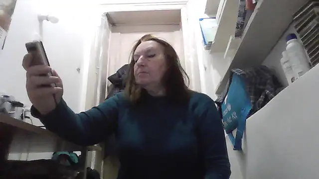 Snapshot of AnnaLive570 chatting on February 9, 2026, 5:27 am AnnaLive570 online show from February 9, 2026, 5:27 am