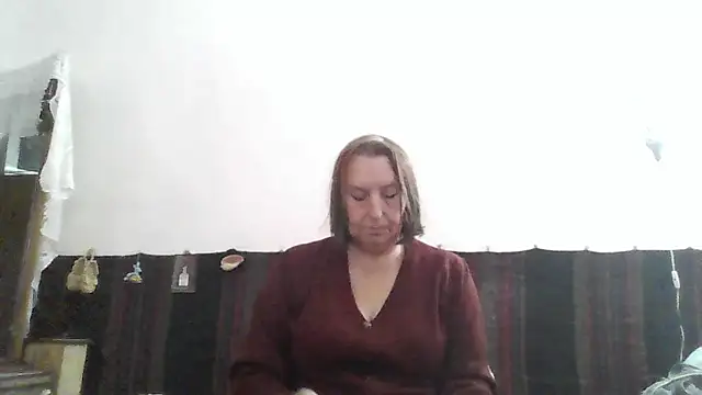 Snapshot of AnnaLive570 chatting on April 3, 2026, 2:12 pm AnnaLive570 online show from April 3, 2026, 2:12 pm