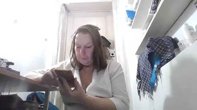 Snapshot of AnnaLive570 chatting on February 22, 2026, 7:00 am AnnaLive570 online show from February 22, 2026, 7:00 am