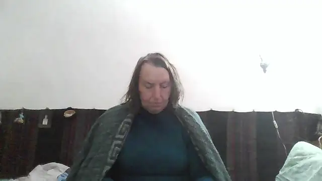 Snapshot of AnnaLive570 chatting on May 4, 2026, 3:43 am AnnaLive570 online show from May 4, 2026, 3:43 am