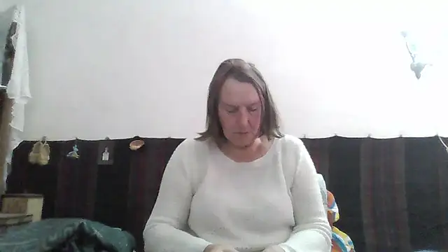 Snapshot of AnnaLive570 chatting on April 26, 2026, 5:38 am AnnaLive570 online show from April 26, 2026, 5:38 am