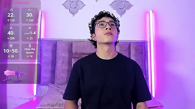 0anonimo bottom1 online show from September 27, 2025, 7:42 pm