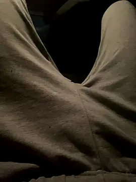 Snapshot of Maxie_VIP chatting on October 11, 2025, 8:32 pm Maxie VIP online show from October 11, 2025, 8:32 pm