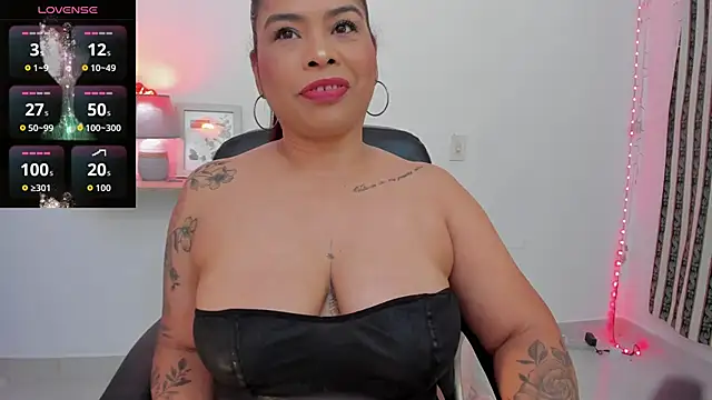 roselyn caprice online show from February 3, 2026, 2:53 am