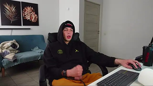 Ryan Dozer online show from April 30, 2026, 6:09 am