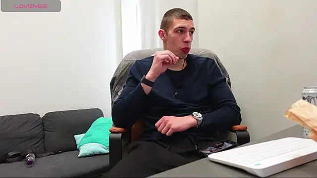 Ryan Dozer online show from April 5, 2026, 5:58 am