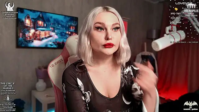 Snapshot of Wounded_Goddess_ chatting on November 19, 2025, 6:35 am Wounded Goddess online show from November 19, 2025, 6:35 am