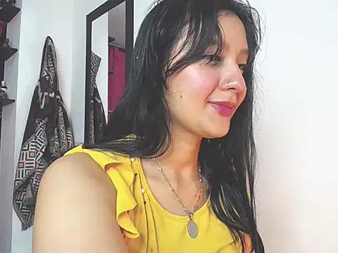 Snapshot of charlottekiss99 chatting on December 15, 2025, 1:44 am charlottekiss99 online show from December 15, 2025, 1:44 am