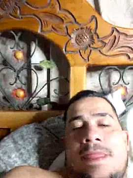 yeffito1 online show from September 20, 2025, 4:06 am