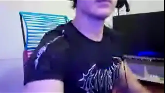 ErickWalton online show from November 24, 2025, 4:23 am