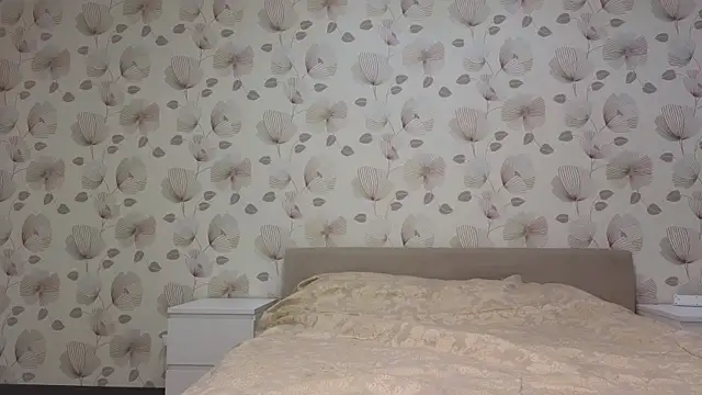 Annabel theMoon online show from October 28, 2025, 3:51 am